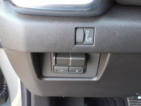 New 2026 GMC Canyon Elevation w/ Convenience Package image 15