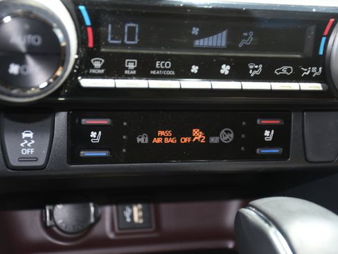 Certified 2024 Toyota RAV4 Limited w/ Advanced Technology Package AWD/4WD image 14