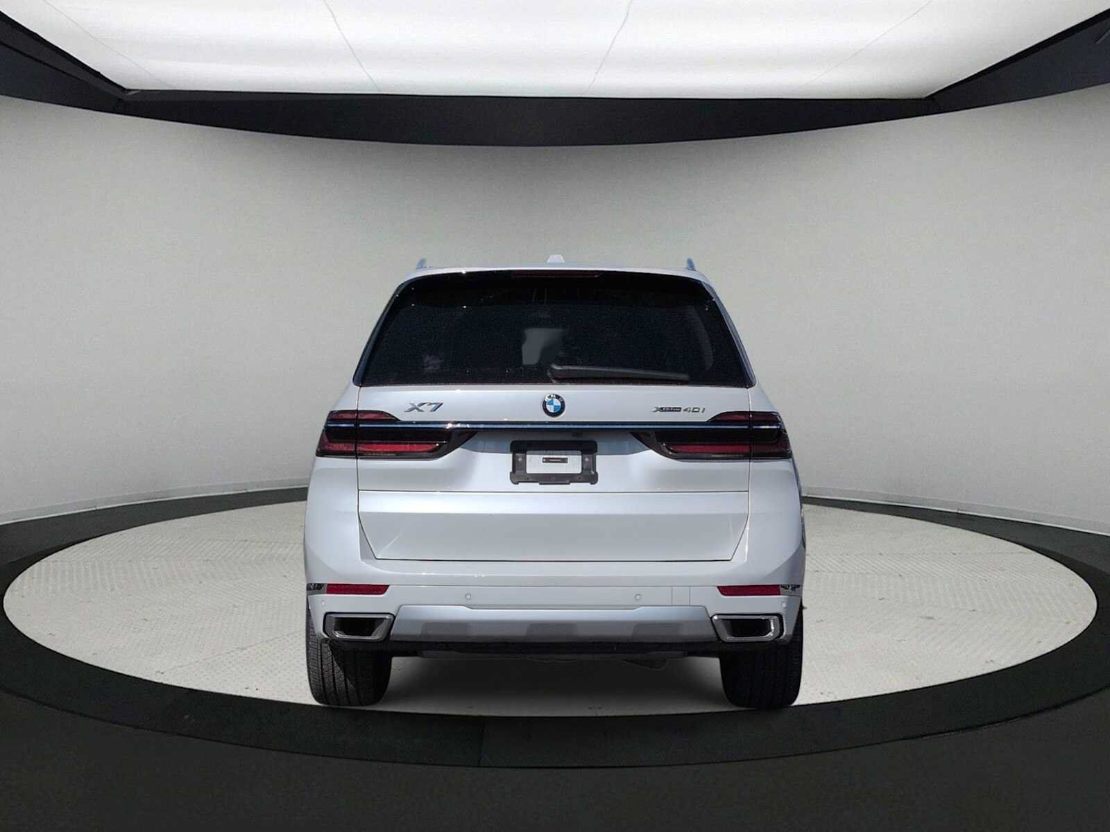 Used 2026 BMW X7 xDrive40i w/ Premium Package AWD/4WD image 7