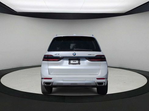 Used 2026 BMW X7 xDrive40i w/ Premium Package AWD/4WD image 7