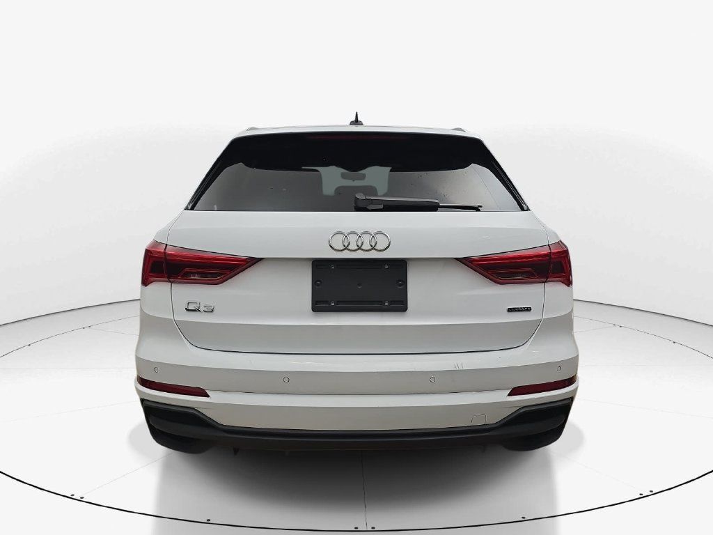 Used 2025 Audi Q3 2.0T Premium AWD/4WD image 7