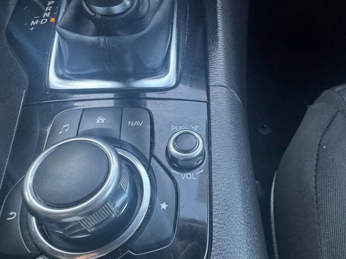 Used 2016 MAZDA MAZDA3 i Sport image 30