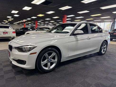 Used 2015 BMW 320i xDrive Sedan AWD/4WD image 8