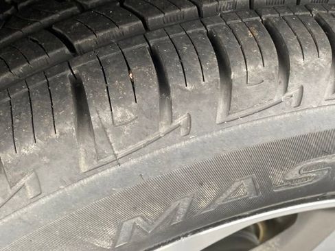 Certified 2023 Buick Envision Essence image 22