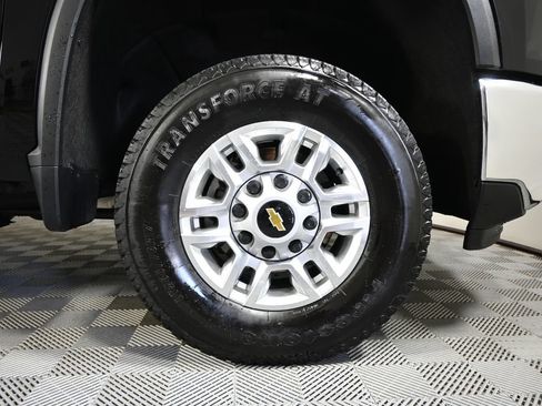 Used 2024 Chevrolet Silverado 2500 LT w/ Convenience Package AWD/4WD image 12