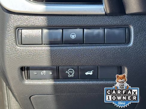Certified 2025 Nissan Rogue SV AWD/4WD image 33