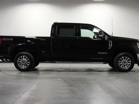 Used 2022 Ford F350 Lariat image 3