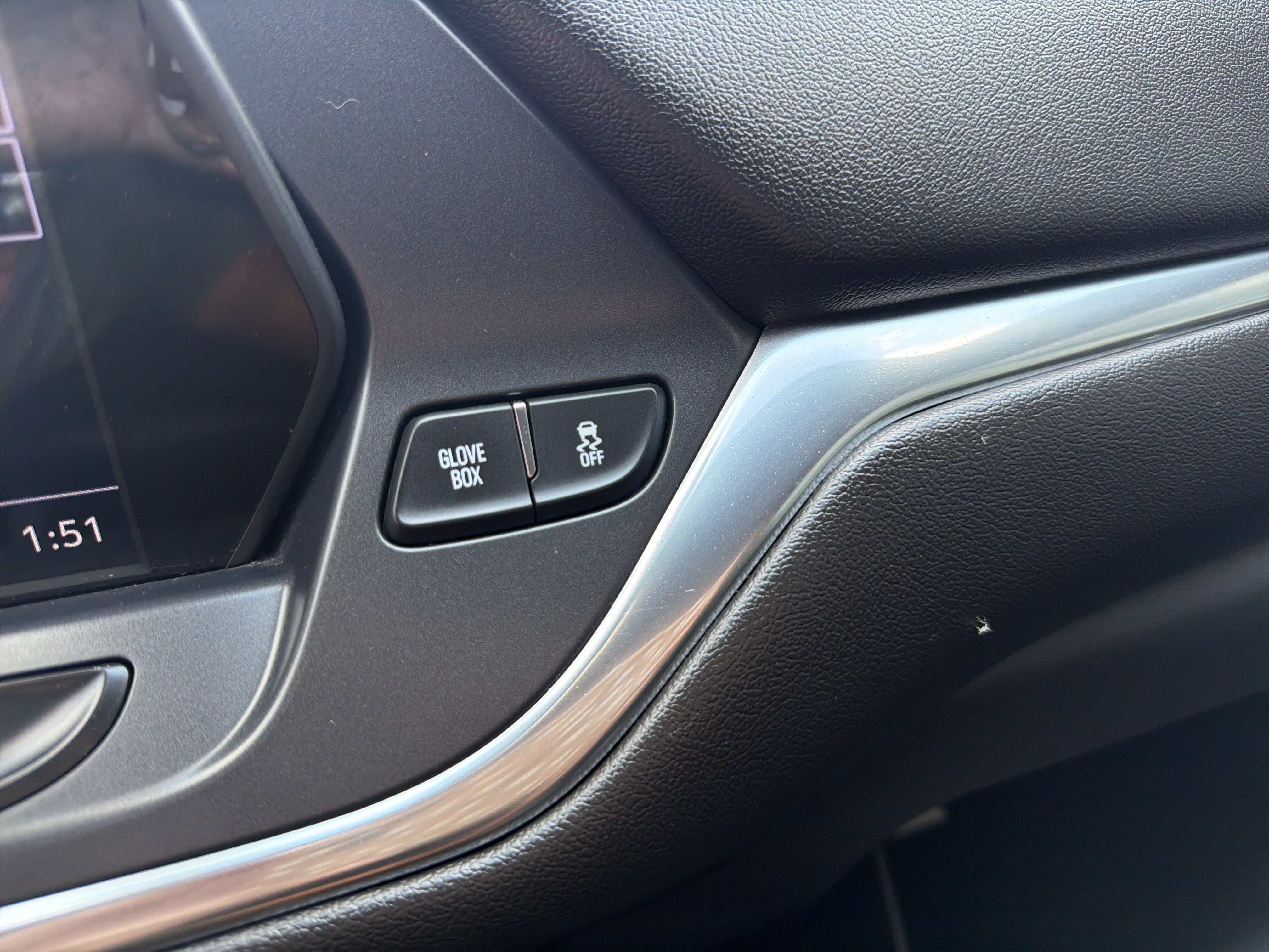Used 2022 Chevrolet Blazer LT FWD image 22
