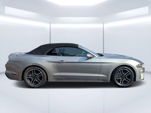 Used 2022 Ford Mustang Premium RWD image 2