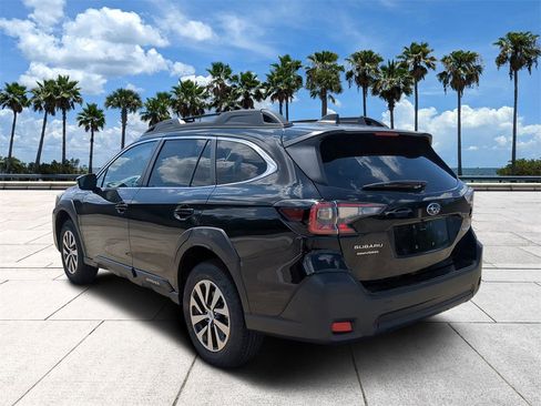 New 2025 Subaru Outback Premium image 5