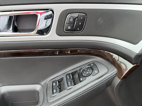 Used 2014 Ford Explorer Limited image 17