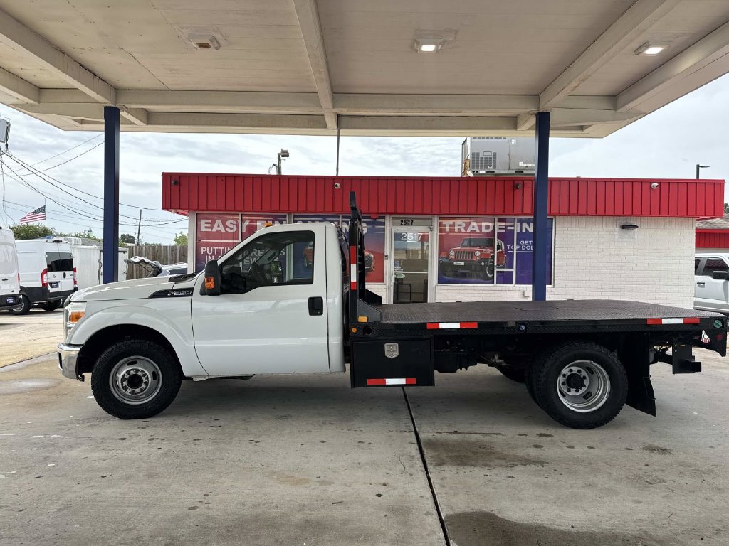 Used 2016 Ford F350 XL w/ Power Equipment Group RWD image 4