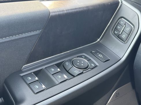 New 2026 Ford F250 Lariat w/ Black Appearance Package image 16