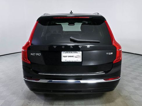 Certified 2025 Volvo XC90 T8 Ultra w/ Protection Package Premier AWD/4WD image 32