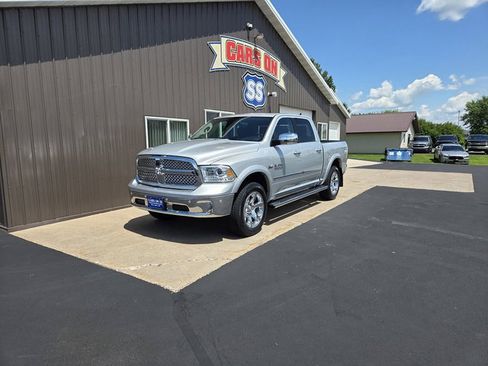 Used 2017 RAM 1500 Laramie w/ Convenience Group AWD/4WD image 2
