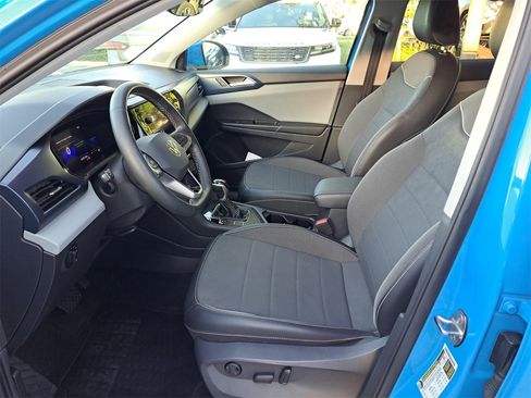 Used 2023 Volkswagen Taos SE image 13