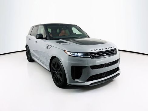 Used 2025 Land Rover Range Rover Sport SV Edition Two image 3