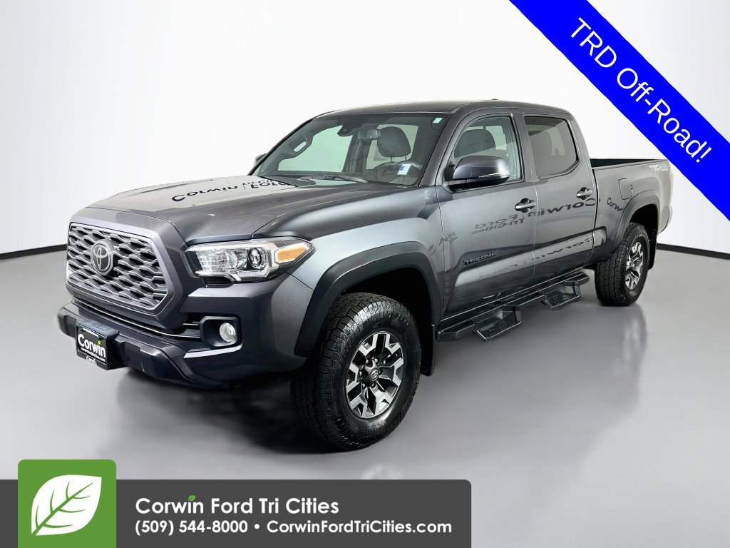 Used 2022 Toyota Tacoma TRD Off-Road AWD/4WD image 4