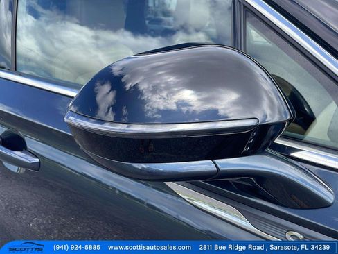 Used 2020 Lincoln Corsair Reserve w/ Equipment Group 201A image 14