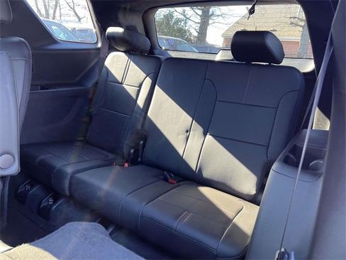 Certified 2023 Chevrolet Traverse RS image 15