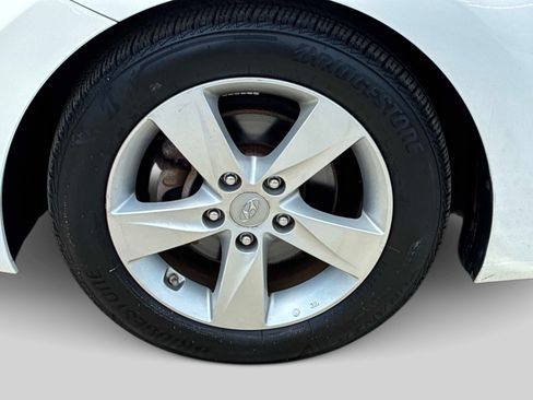 Used 2013 Hyundai Elantra GLS FWD image 16