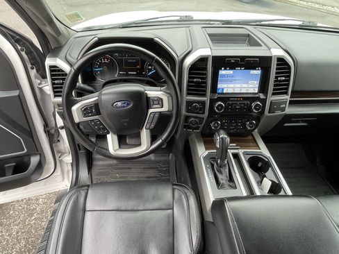 Used 2017 Ford F150 Lariat RWD image 14