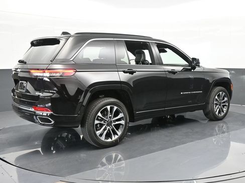 Used 2024 Jeep Grand Cherokee Overland w/ Luxury Tech Group IV image 6