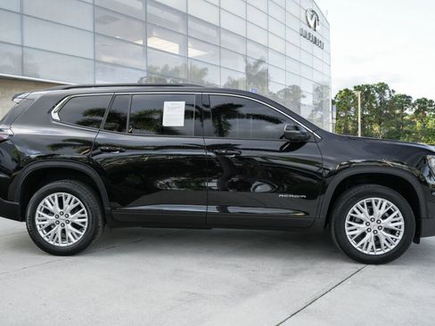 Used 2024 GMC Acadia Elevation image 26