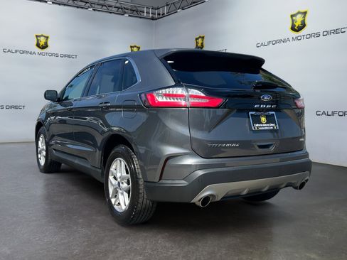 Used 2023 Ford Edge Titanium image 3