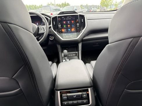 Used 2024 Subaru Ascent Limited w/ Technology Package AWD/4WD image 16