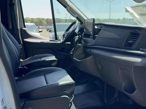 New 2026 Ford Transit 250 148 Medium Roof w/ Load Area Protection Package RWD image 10