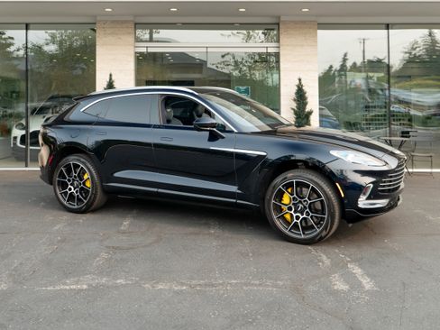 Used 2021 Aston Martin DBX image 53