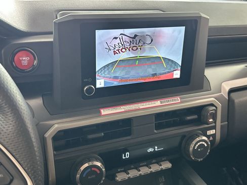 Used 2024 Toyota Tacoma TRD Sport RWD image 18