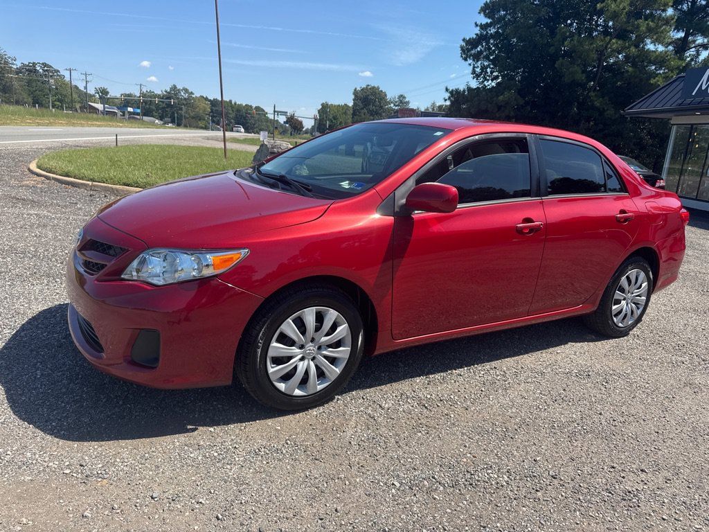 Used 2012 Toyota Corolla LE FWD image 2