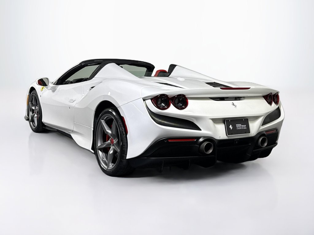 Certified 2022 Ferrari F8 Tributo RWD image 2