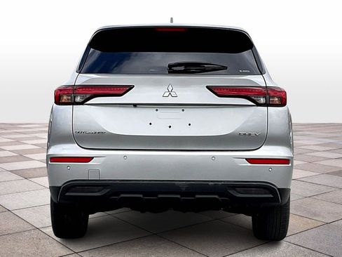 New 2025 Mitsubishi Outlander ES AWD/4WD image 4