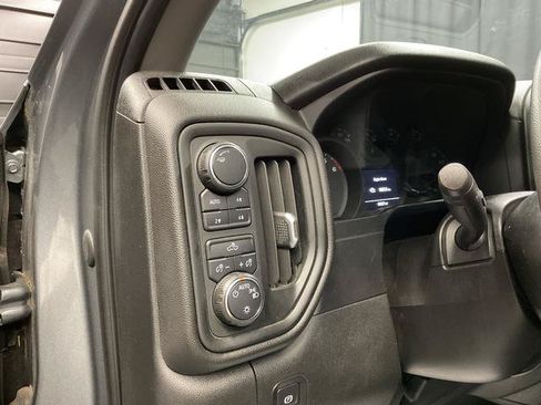 Used 2021 Chevrolet Silverado 1500 Custom Trail Boss AWD/4WD image 12