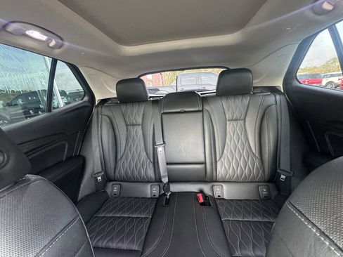 Used 2022 Buick Envision Avenir w/ Technology Package II image 12