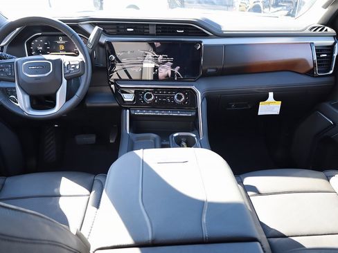 New 2026 GMC Sierra 2500 Denali w/ Technology Package image 19
