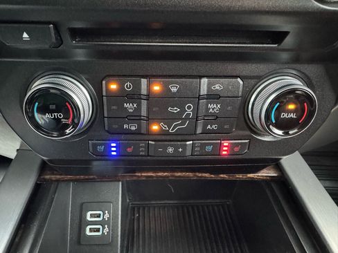 Used 2017 Ford F350 Platinum image 24