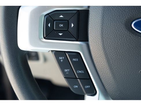 Used 2022 Ford F250 XL w/ STX Appearance Package image 16