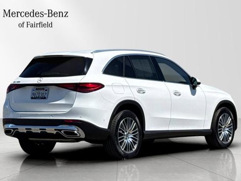 Certified 2026 Mercedes-Benz GLC 300 image 2