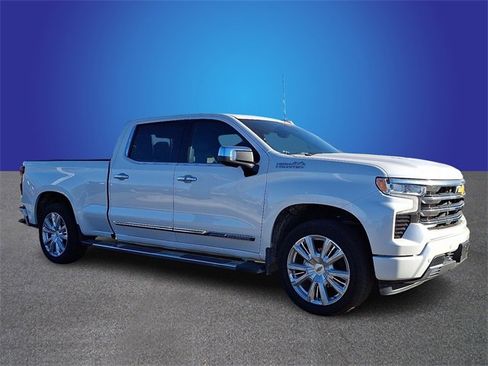 Used 2024 Chevrolet Silverado 1500 High Country w/ High Country Premium Package image 2