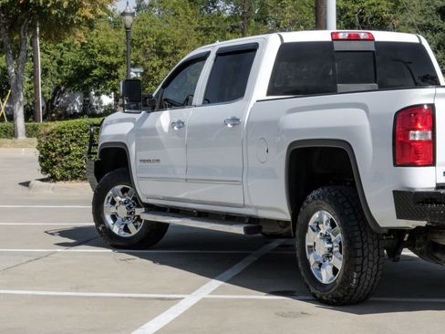 Used 2015 GMC Sierra 3500 Denali w/ Duramax Plus Package image 12