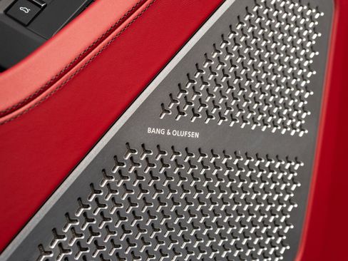 Used 2022 Lamborghini Urus image 32