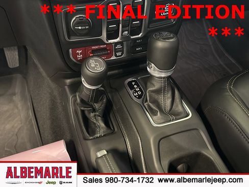 Used 2025 Jeep Wrangler Unlimited Rubicon 392 image 24