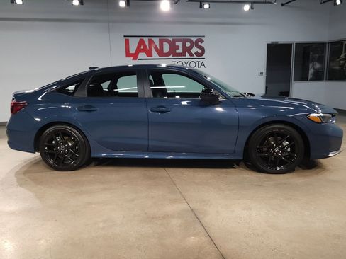 Used 2025 Honda Civic Sport image 8