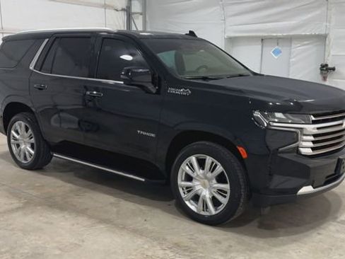 Used 2023 Chevrolet Tahoe High Country image 2
