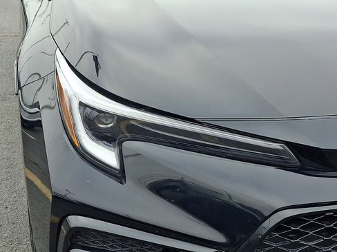 Used 2023 Toyota Corolla SE w/ SE Package image 9