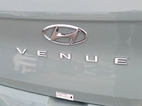 New 2026 Hyundai Venue SE image 22